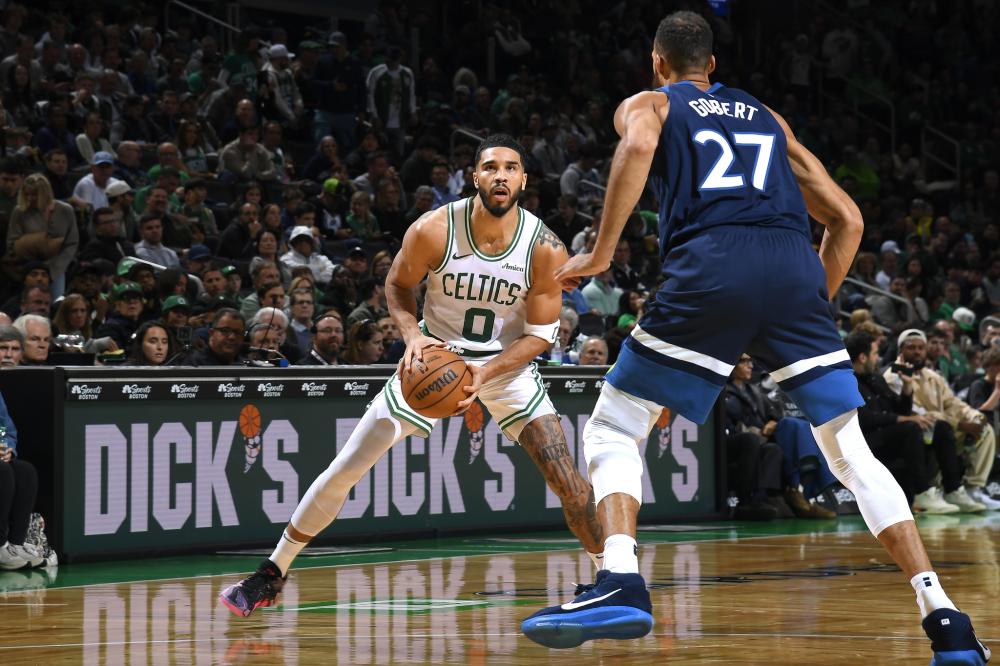 不仅在进攻 不仅在进攻