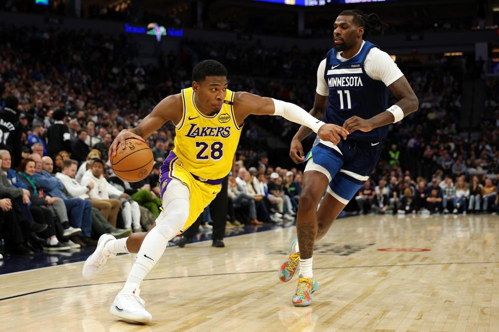 包括伤病 包括伤病