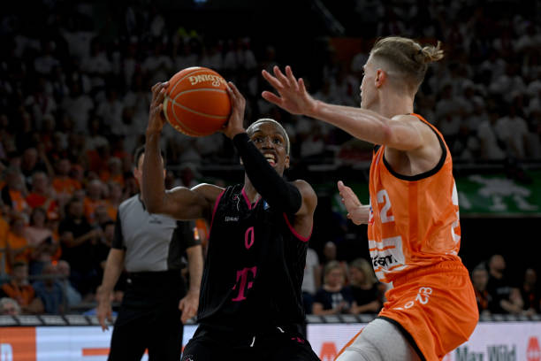 而小组垫底 而小组垫底